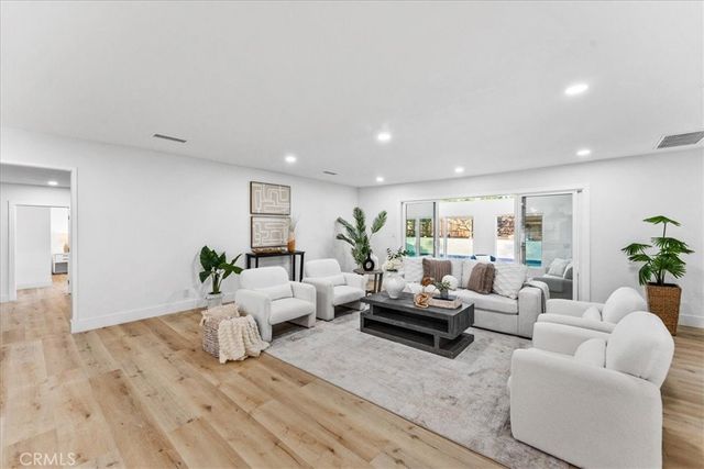 1271 Brittany Cross, North Tustin, CA 92705