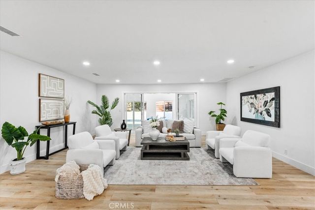 1271 Brittany Cross, North Tustin, CA 92705