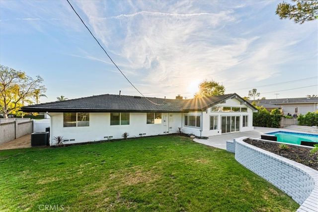 1271 Brittany Cross, North Tustin, CA 92705