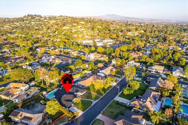 1271 Brittany Cross, North Tustin, CA 92705