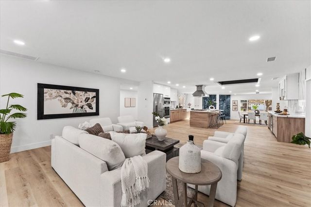 1271 Brittany Cross, North Tustin, CA 92705