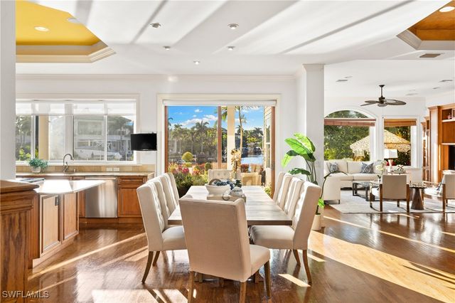 2170 Marina DR, Naples, FL 34102