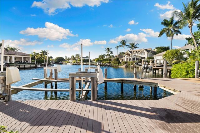2170 Marina DR, Naples, FL 34102