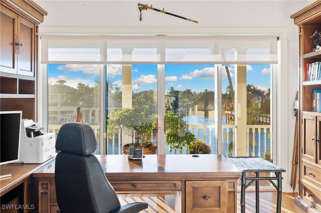 2170 Marina DR, Naples, FL 34102