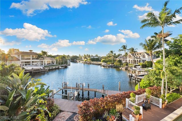 2170 Marina DR, Naples, FL 34102