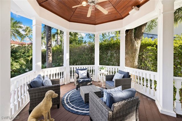 2170 Marina DR, Naples, FL 34102