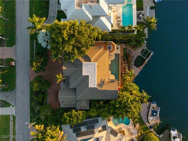 2170 Marina DR, Naples, FL 34102