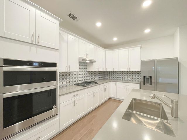 6825 Ellsworth WALK, Austin, TX 78724