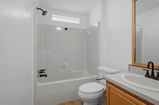 76 Forest Lane, Gordonville, TX 76245