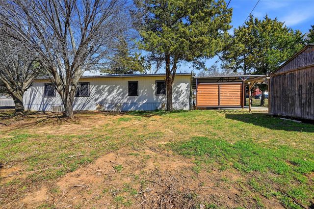 76 Forest Lane, Gordonville, TX 76245