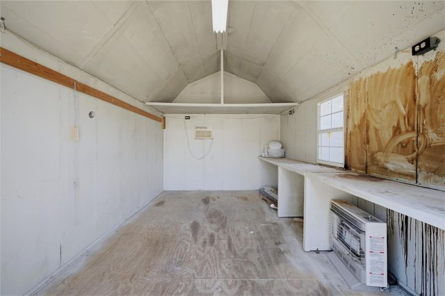 76 Forest Lane, Gordonville, TX 76245