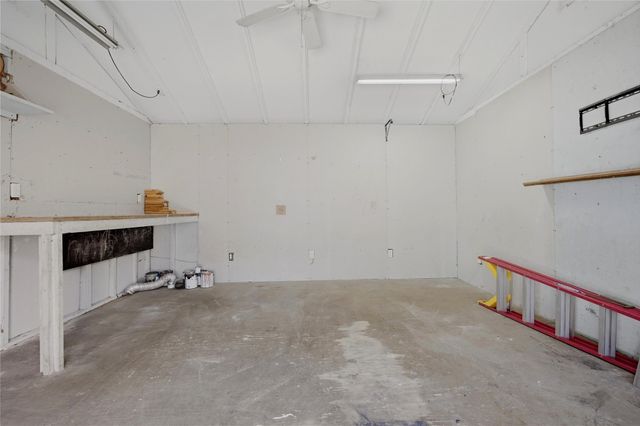 76 Forest Lane, Gordonville, TX 76245