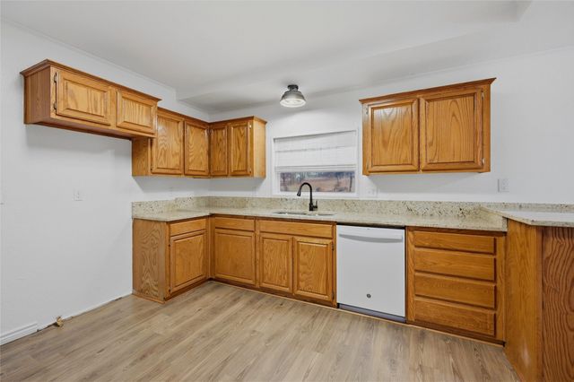 76 Forest Lane, Gordonville, TX 76245