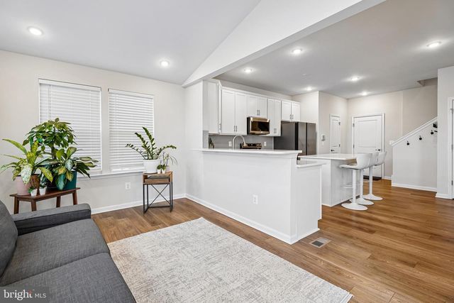 198 ELLERY ST, Ranson, WV 25438