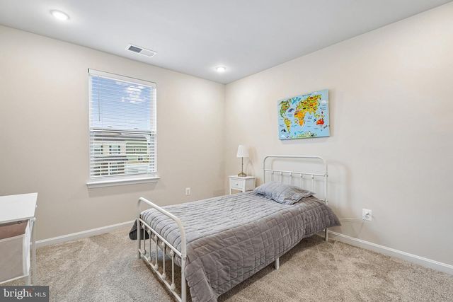 198 ELLERY ST, Ranson, WV 25438