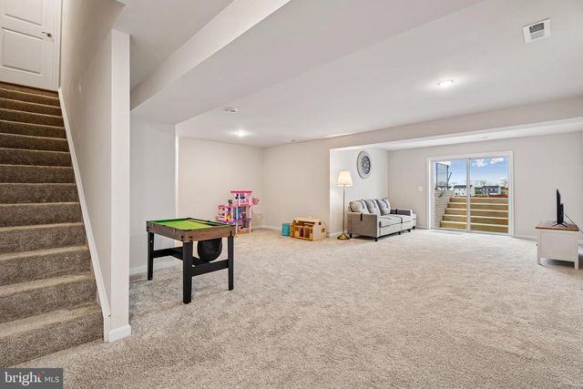 198 ELLERY ST, Ranson, WV 25438