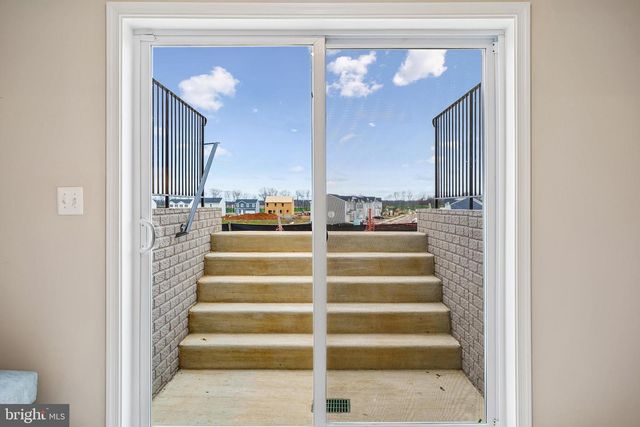 198 ELLERY ST, Ranson, WV 25438