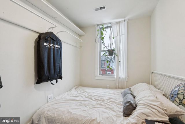 651 N 33RD ST, Philadelphia, PA 19104