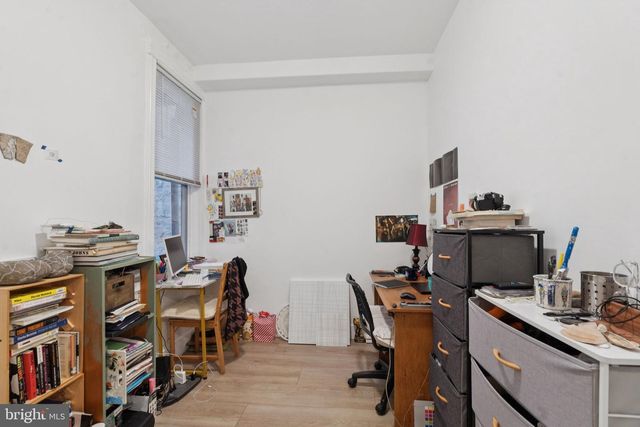 651 N 33RD ST, Philadelphia, PA 19104