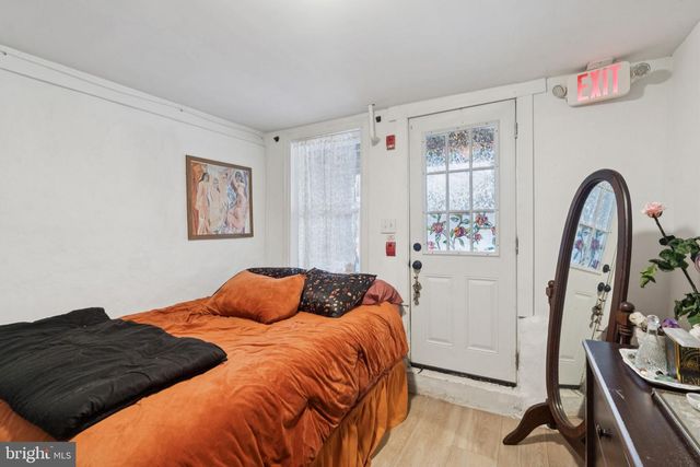 651 N 33RD ST, Philadelphia, PA 19104