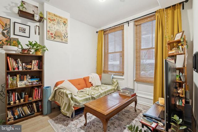 651 N 33RD ST, Philadelphia, PA 19104