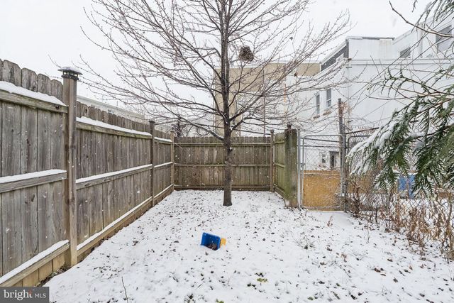 651 N 33RD ST, Philadelphia, PA 19104