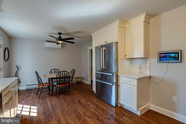 3030 TODD LN, Lancaster, PA 17601