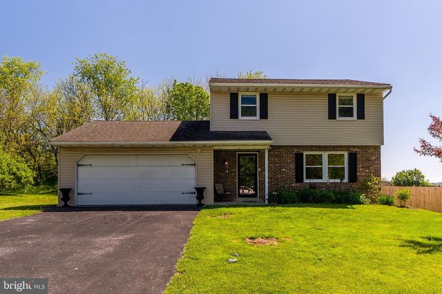 3030 TODD LN, Lancaster, PA 17601