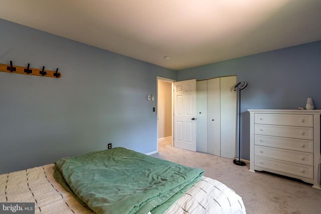 3030 TODD LN, Lancaster, PA 17601