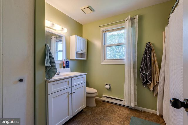 3030 TODD LN, Lancaster, PA 17601