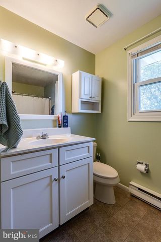 3030 TODD LN, Lancaster, PA 17601