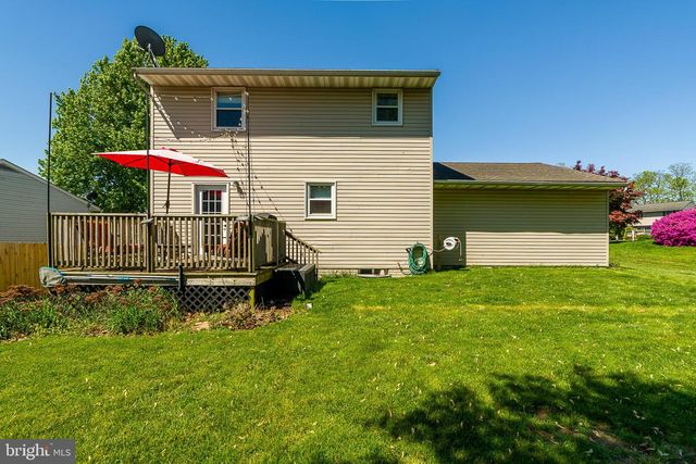 3030 TODD LN, Lancaster, PA 17601