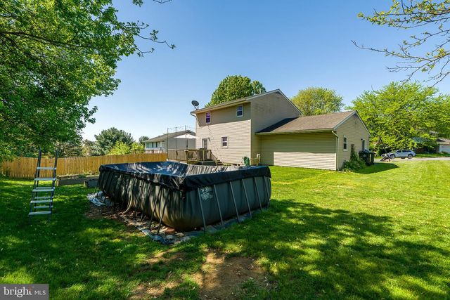 3030 TODD LN, Lancaster, PA 17601