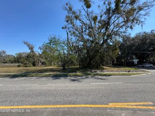 224 N HIGHWAY 17, Palatka, FL 32177