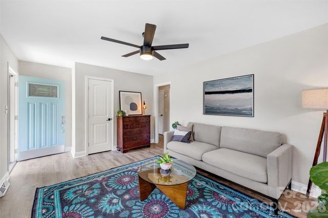 3123 Edsel Place, Charlotte, NC 28205