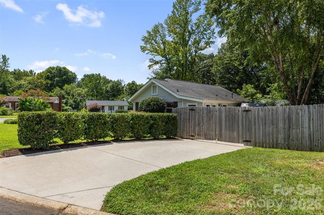 3123 Edsel Place, Charlotte, NC 28205