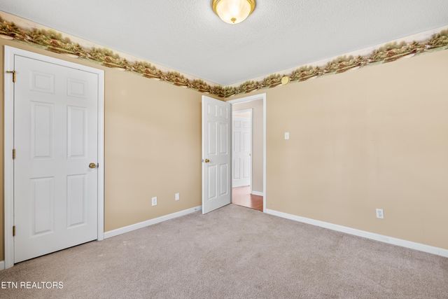 1325 Prairie Place, Greenback, TN 37742