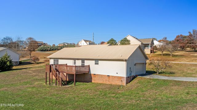 1325 Prairie Place, Greenback, TN 37742