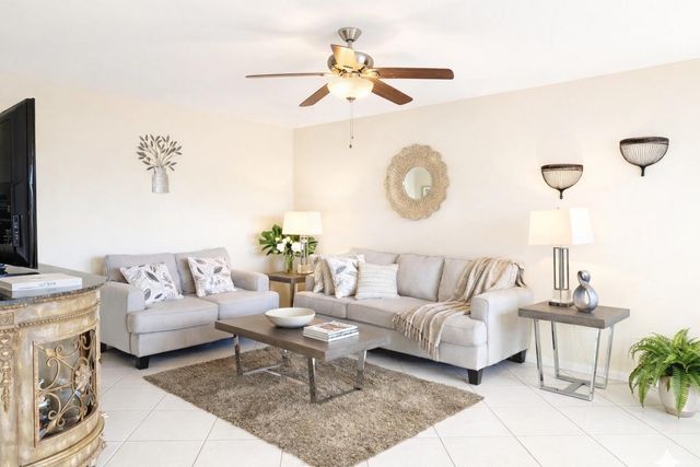 33 Preston A, Boca Raton, FL 33434