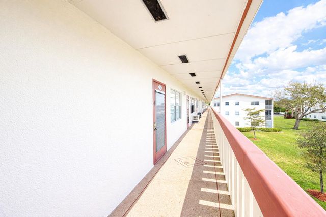 33 Preston A, Boca Raton, FL 33434