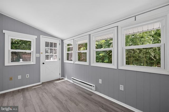 9034 RHODE ISLAND AVE, College Park, MD 20740