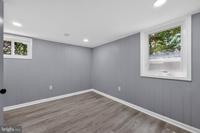 9034 RHODE ISLAND AVE, College Park, MD 20740