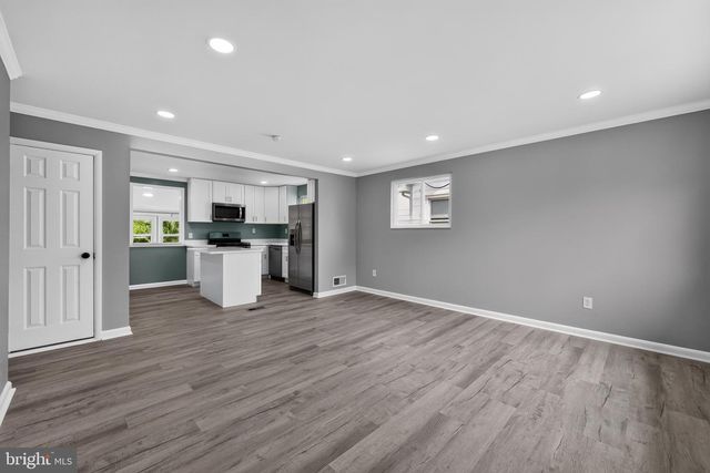 9034 RHODE ISLAND AVE, College Park, MD 20740