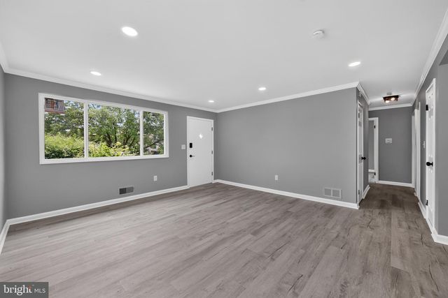 9034 RHODE ISLAND AVE, College Park, MD 20740