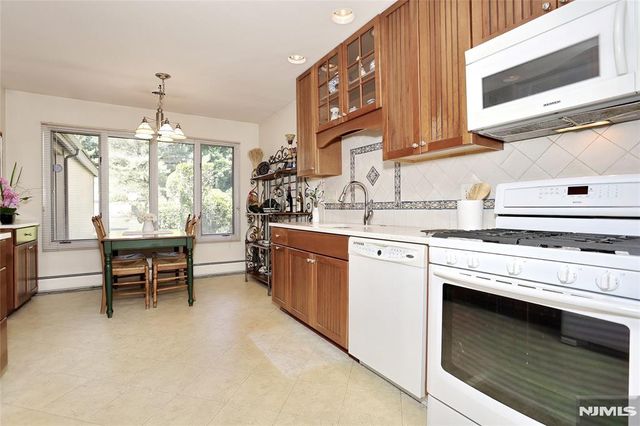 504 Aspen Lane 5042, Wyckoff, NJ 07481