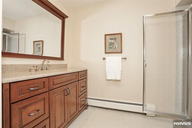 504 Aspen Lane 5042, Wyckoff, NJ 07481
