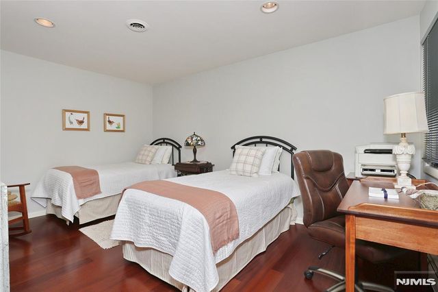 504 Aspen Lane 5042, Wyckoff, NJ 07481