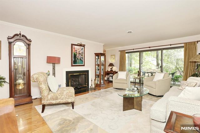 504 Aspen Lane 5042, Wyckoff, NJ 07481