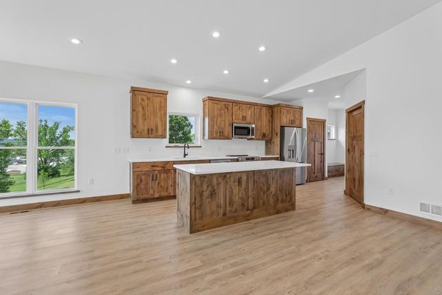 2158 Eastridge Circle, Reedsburg, WI 53959