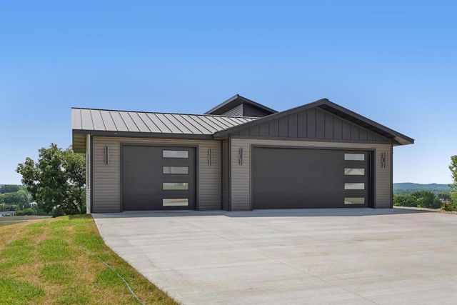 2158 Eastridge Circle, Reedsburg, WI 53959